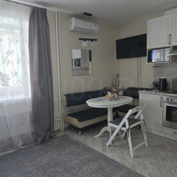 Продается 1-комнатная квартира, 35 м²