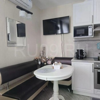 Продается 1-комнатная квартира, 35 м²