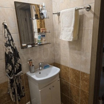 Продается 1-комнатная квартира, 35 м²