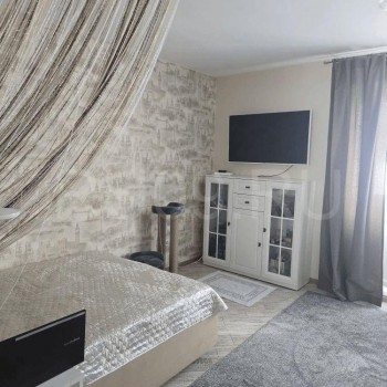 Продается 1-комнатная квартира, 35 м²