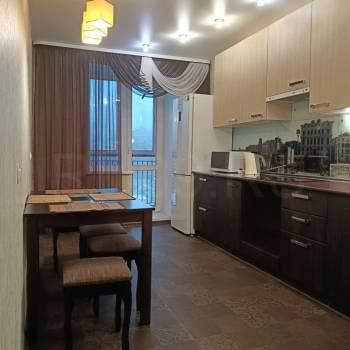 Продается 1-комнатная квартира, 35 м²