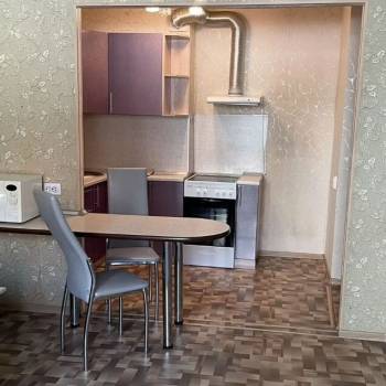 Продается 1-комнатная квартира, 36 м²