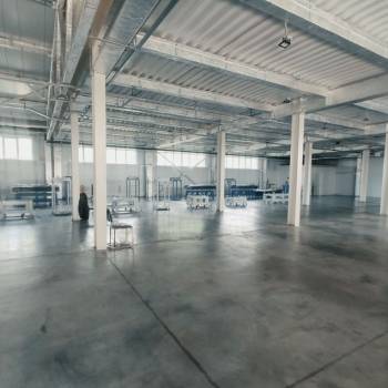 Сдается Нежилое помещение, 915,3 м²