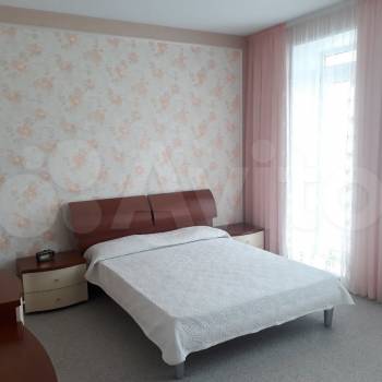 Продается 3-х комнатная квартира, 132 м²