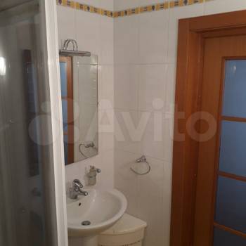 Продается 3-х комнатная квартира, 132 м²