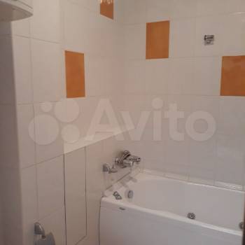 Продается 3-х комнатная квартира, 132 м²