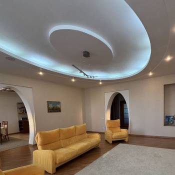 Продается 3-х комнатная квартира, 132 м²