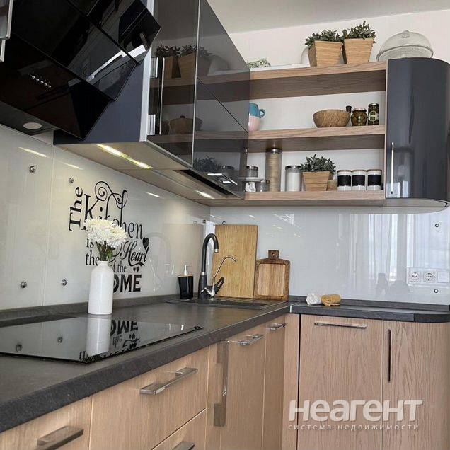 Продам 2-х комн. квартиру, ул. Мичурина, владелец