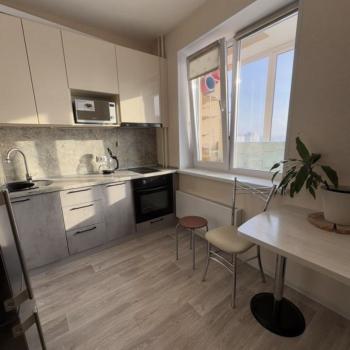 Сдается 1-комнатная квартира, 41 м²
