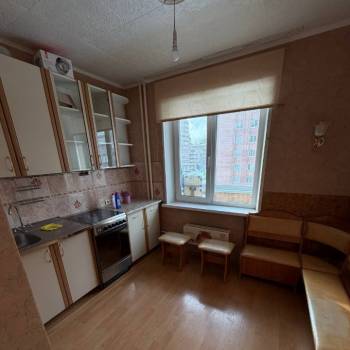 Сдается 1-комнатная квартира, 37 м²