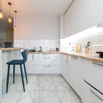 Продается 3-х комнатная квартира, 90 м²