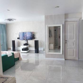 Продается 2-х комнатная квартира, 57 м²