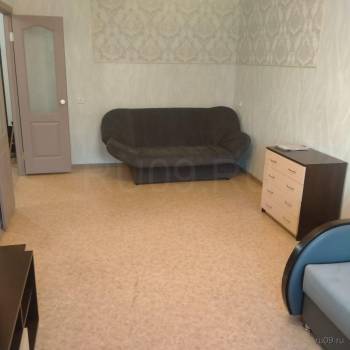 Сдается 1-комнатная квартира, 39 м²