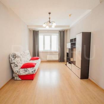 Продается 1-комнатная квартира, 42 м²