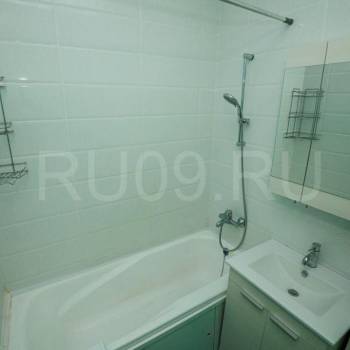Продается 1-комнатная квартира, 42 м²