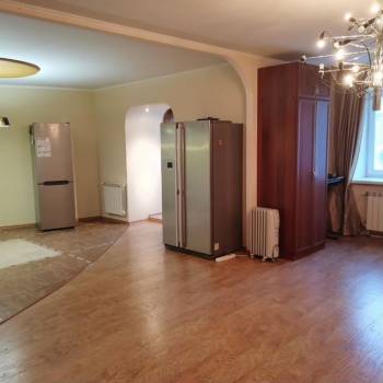 Продается 2-х комнатная квартира, 103,7 м²
