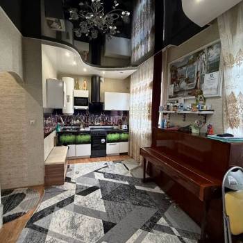 Продается 3-х комнатная квартира, 668 м²