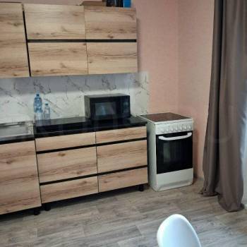 Сдается 1-комнатная квартира, 38 м²