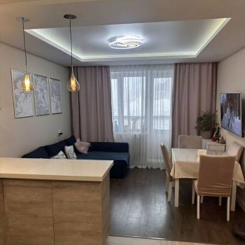 Продается Многокомнатная квартира, 84 м²