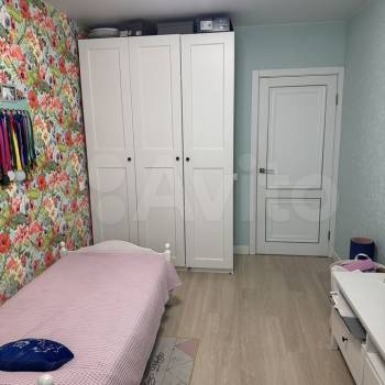 Продается Многокомнатная квартира, 84 м²