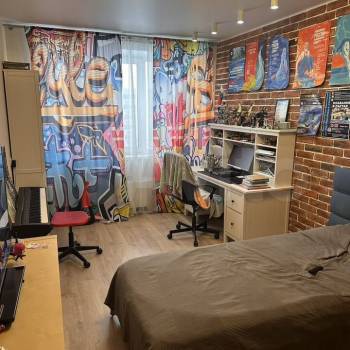 Продается Многокомнатная квартира, 84 м²