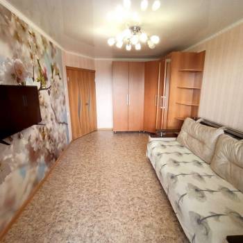 Продается 1-комнатная квартира, 37 м²