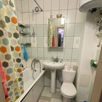 Сдается 1-комнатная квартира, 50 м²