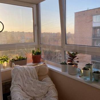 Продается 1-комнатная квартира, 79 м²