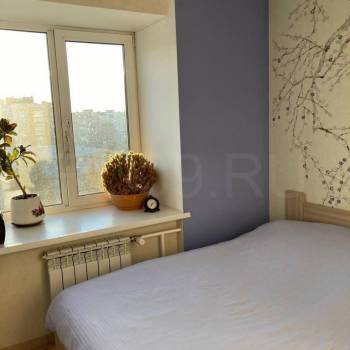Продается 1-комнатная квартира, 79 м²