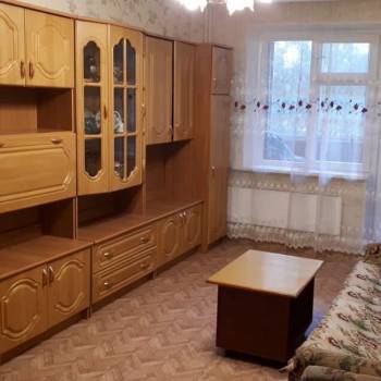 Сдается 1-комнатная квартира, 42 м²