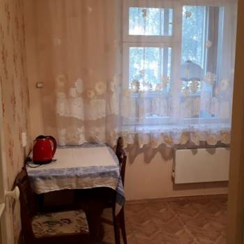 Сдается 1-комнатная квартира, 42 м²