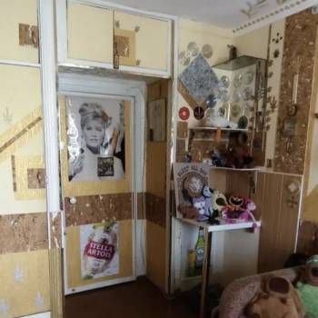 Продается 3-х комнатная квартира, 49 м²