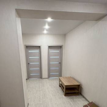Сдается 1-комнатная квартира, 55 м²