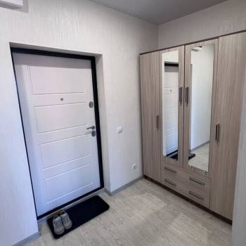 Сдается 1-комнатная квартира, 55 м²