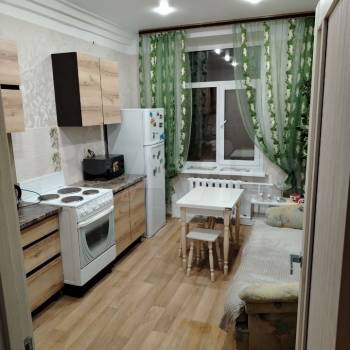 Сдается 2-х комнатная квартира, 60 м²