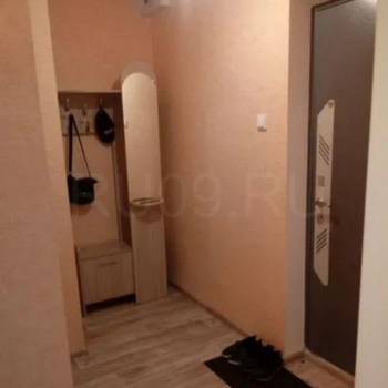 Продается 1-комнатная квартира, 37 м²