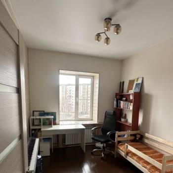 Сдается Многокомнатная квартира, 60 м²