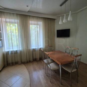 Продается 3-х комнатная квартира, 100 м²