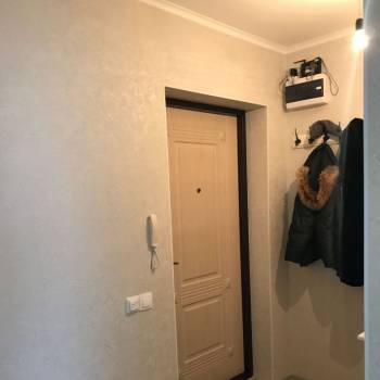 Продается 1-комнатная квартира, 37 м²