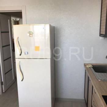 Продается 1-комнатная квартира, 37 м²