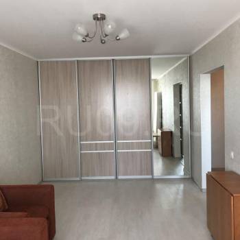 Продается 1-комнатная квартира, 37 м²