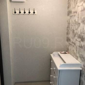 Продается 1-комнатная квартира, 37 м²