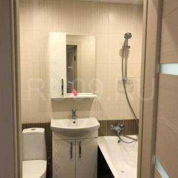 Продается 1-комнатная квартира, 37 м²