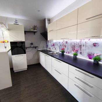 Продается 2-х комнатная квартира, 60 м²