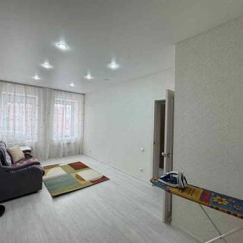 Сдается 1-комнатная квартира, 35 м²