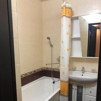 Сдается 2-х комнатная квартира, 64 м²