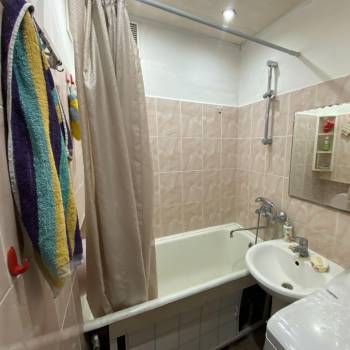 Сдается Многокомнатная квартира, 60,7 м²