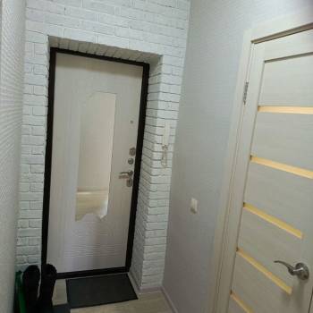 Продается 1-комнатная квартира, 37 м²