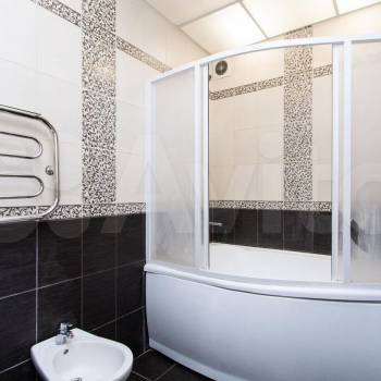 Продается 2-х комнатная квартира, 106,9 м²