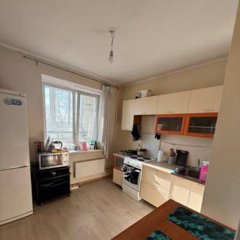 Сдается 1-комнатная квартира, 40 м²
